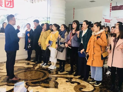 熱烈歡迎丨昌禾商學(xué)院，柔然彩虹隊光臨寧夏昌禾裝飾參觀學(xué)習(xí)！